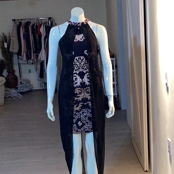 VENUS Dresses & Skirts - Venus Dress